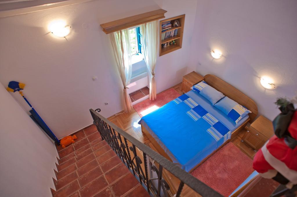 Holiday Home Neda Sveti Stefan Bilik gambar